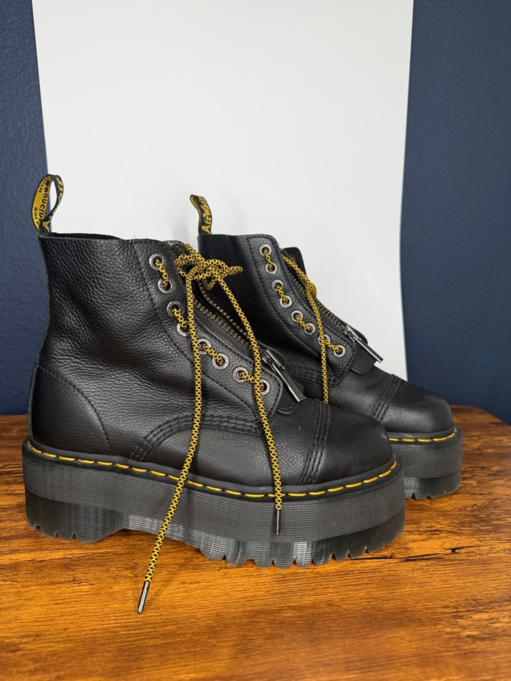 Dr Martens Sinclair Max